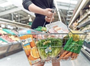 UK Supermarkets Give Bonuses to Staff For Coming Into Work